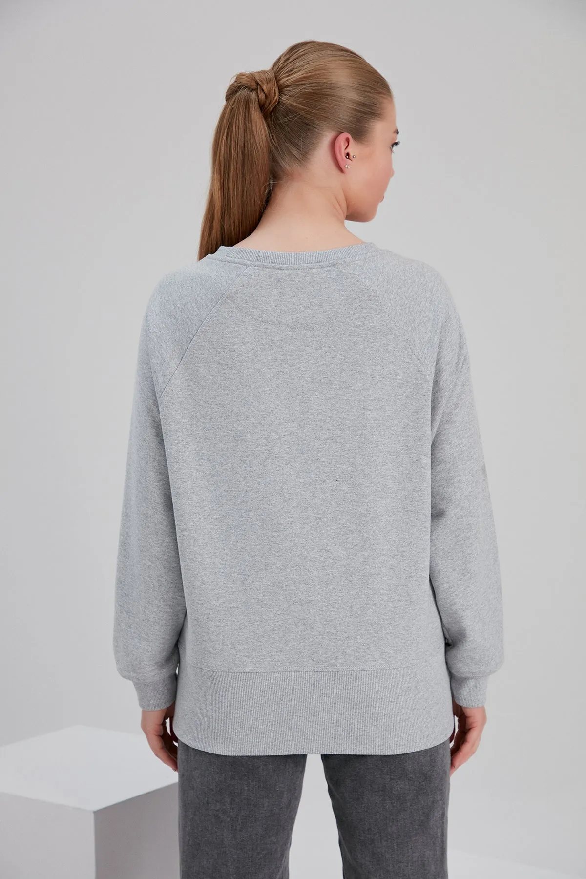 ECO LIGHT GREY CREW SWEATSHIRT