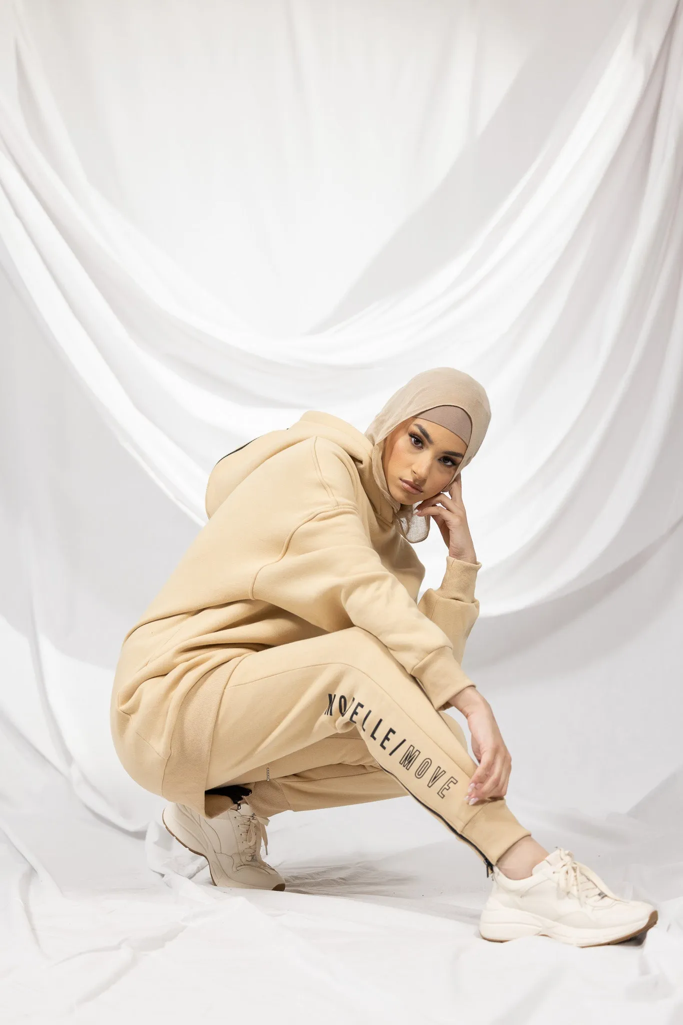 Modelle/Move Detailed Track Pants