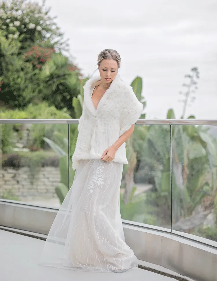 Mont Blanc - Fur Shawl in Cream