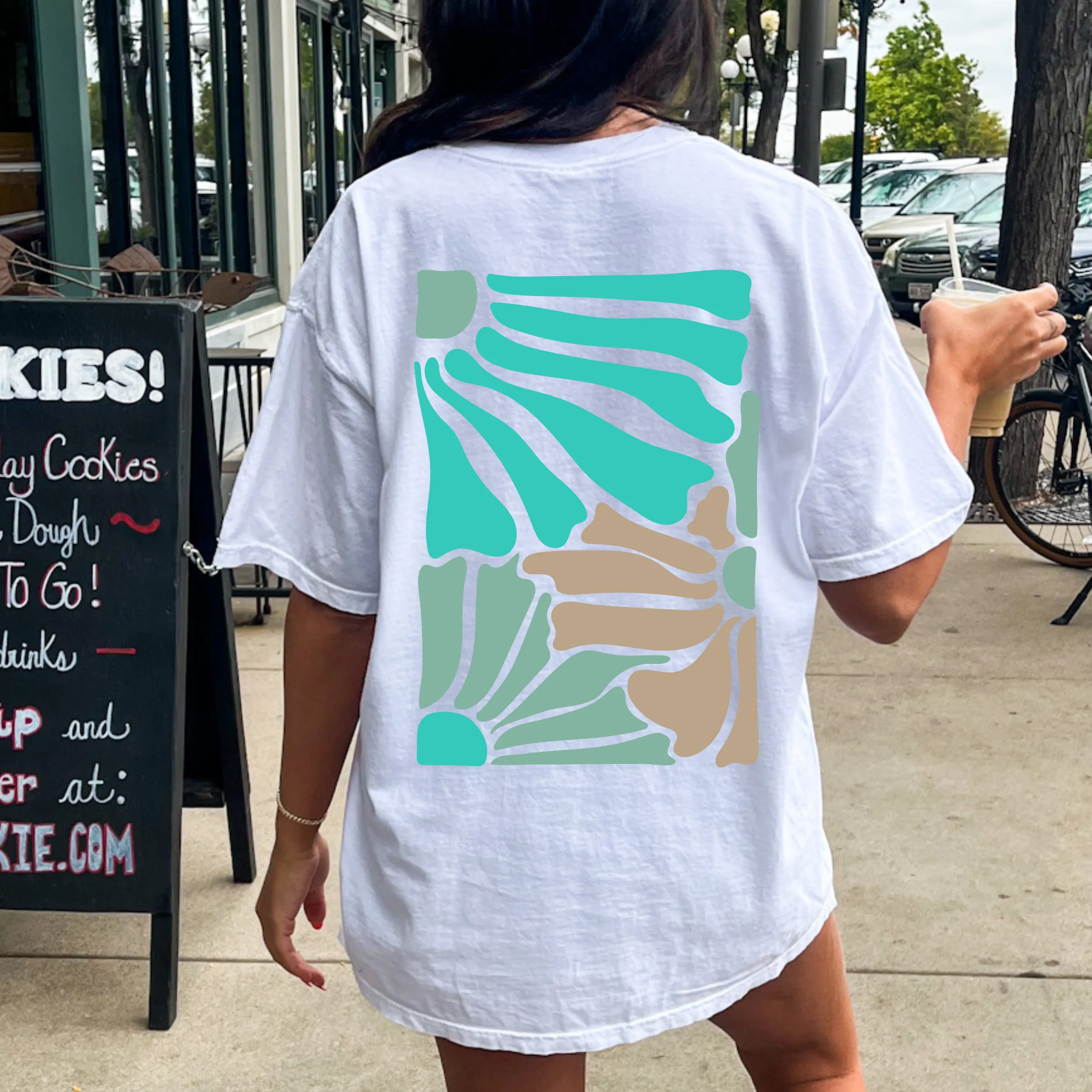 Retro-Inspired Groovy Design Comfort Colors® Garment-Dyed T-shirt, Hippie '70's Design, Trendy Unisex-Size Tee, Summer or Spring T-Shirt