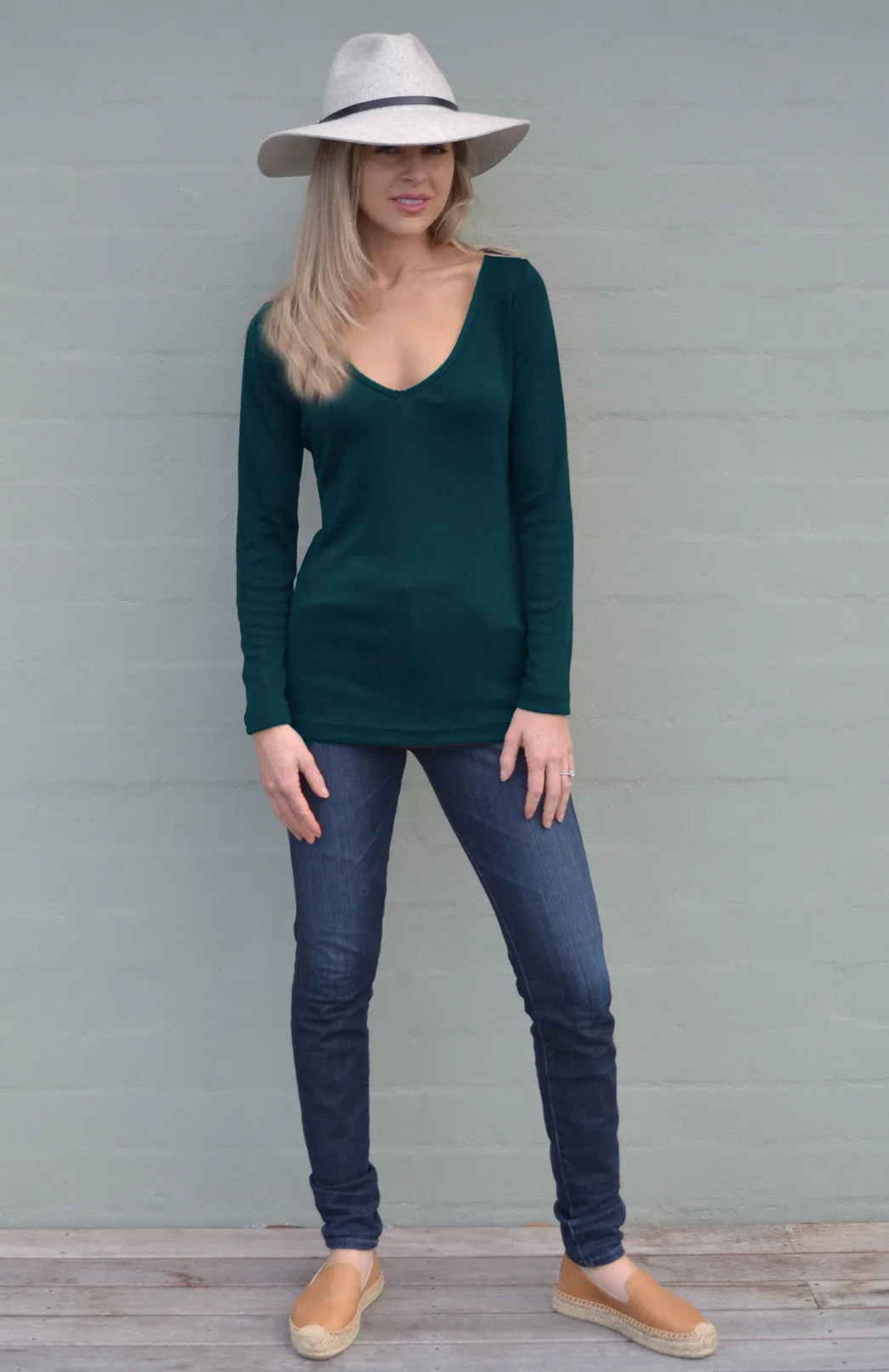 V-Neck Top - Rib (size 10)